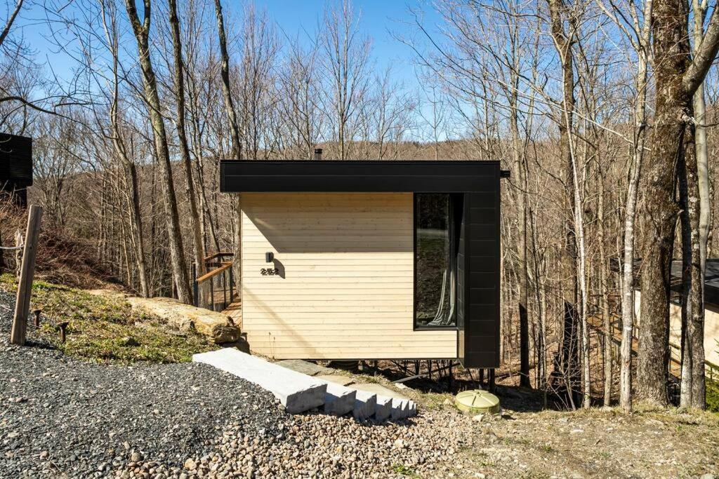 Villa Cabin Sutton 252 - En Harmonie Avec La Nature! Exterior foto